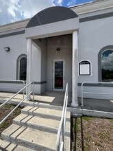 150 W McKenzie St, Punta Gorda, FL à louer Photo intérieure– Image 2 sur 19