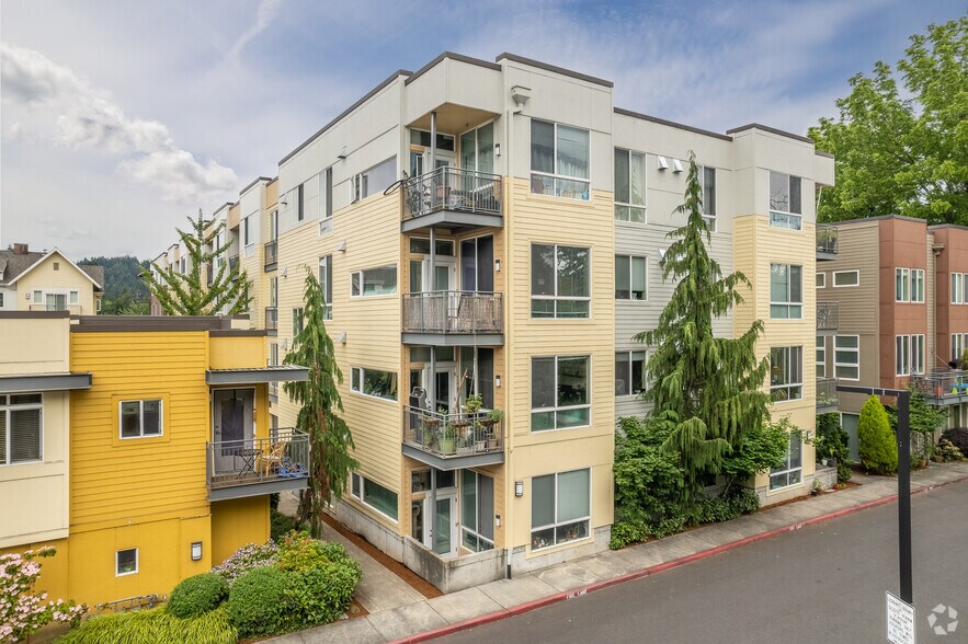 10558-10560 SE Main St, Milwaukie, OR à vendre - Photo de l’immeuble – Image 3 sur 8