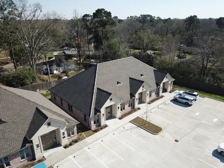 9026 Jefferson Hwy, Baton Rouge, LA à louer - Photo de l’immeuble – Image 2 sur 11