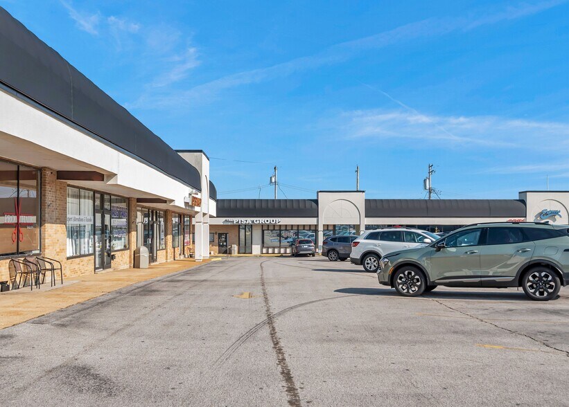 3912-3942 Lemay Ferry Rd, Lemay, MO à louer - Photo principale – Image 2 sur 5
