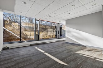 1111 Delafield St, Waukesha, WI à louer Photo intérieure– Image 1 sur 10