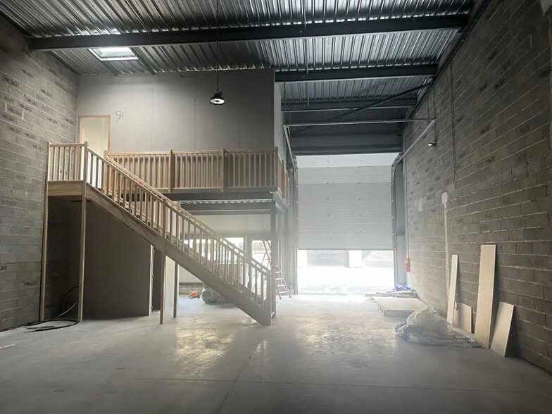 78 Avenue De Magudas, Le Haillan à louer - Photo de l’immeuble – Image 3 sur 5
