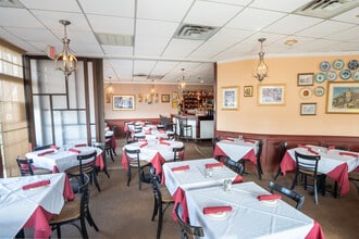 186 Main St, Norwalk, CT à vendre Photo intérieure– Image 2 sur 8