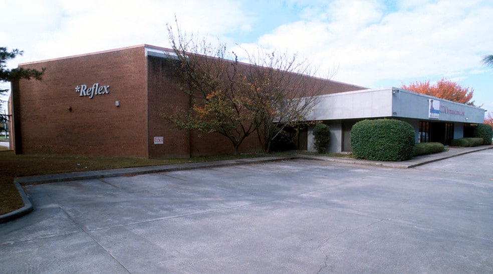 6624 Jimmy Carter Blvd, Peachtree Corners, GA à louer - Photo de l’immeuble – Image 2 sur 16