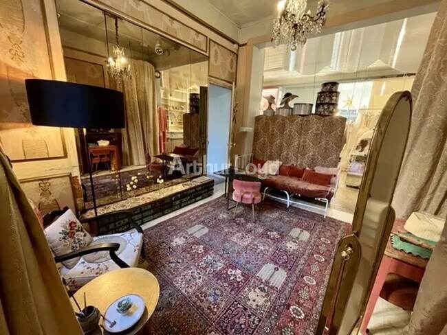 Plus de détails pour Local commercial à louer