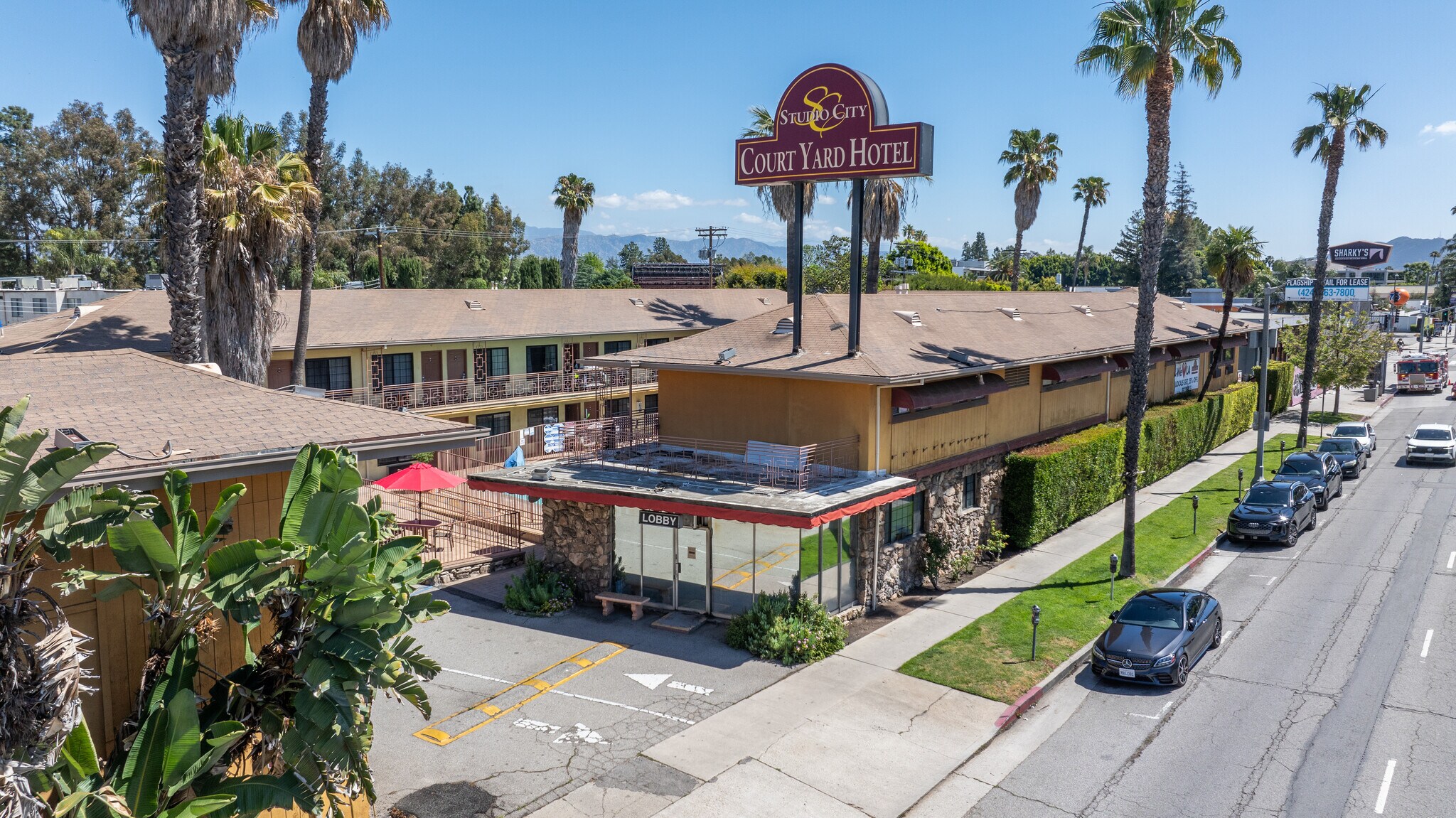12933 Ventura Blvd, Studio City, CA à vendre Photo de l’immeuble– Image 1 sur 13