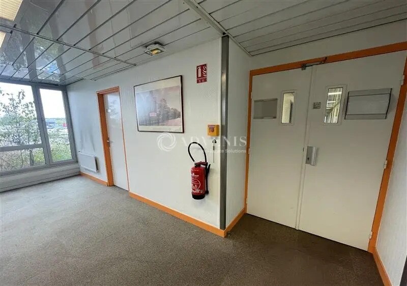 Bureau dans Tremblay-en-France à louer - Photo de l’immeuble – Image 2 sur 7