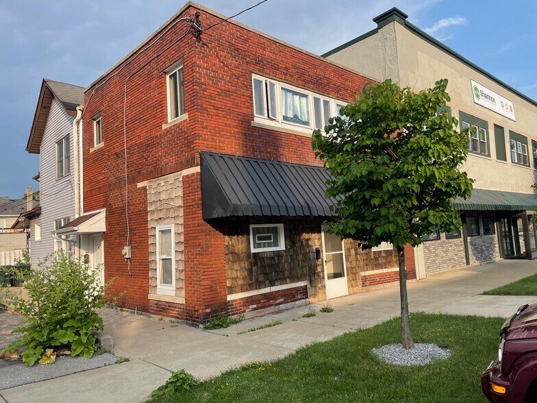 81 Main St, North Tonawanda, NY à louer - Photo de l’immeuble – Image 2 sur 4