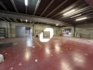 Plus de détails pour Local d'activités à louer