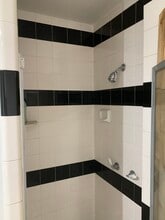 317 S Isis Ave, Inglewood, CA à louer Photo intérieure– Image 2 sur 6