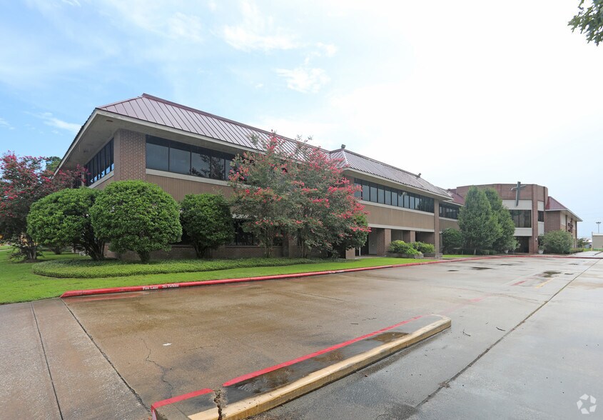 5616 E FM-1960, Humble, TX à louer - Photo principale – Image 1 sur 4