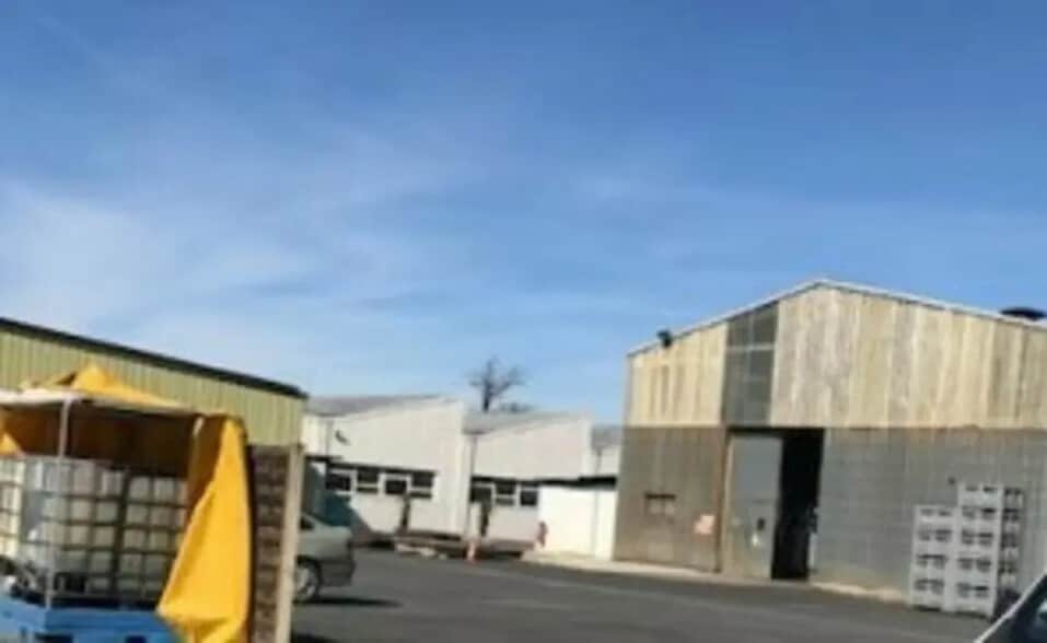 Local d’activités dans Brive-la-Gaillarde à louer - Photo de l’immeuble – Image 3 sur 5