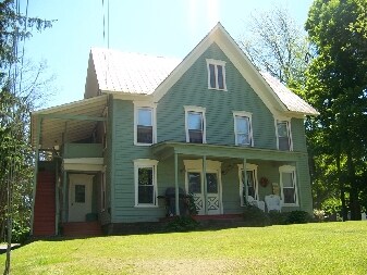 14 Moss St, New Berlin, NY à vendre - Photo principale – Image 1 sur 1