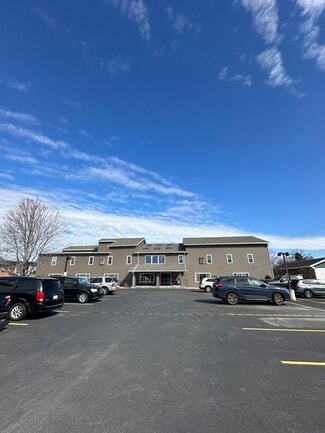 Plus de détails pour 311 E Wisconsin St, Portage, WI - Bureau à louer