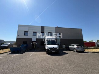 Plus de détails pour 47 Avenue Urbain Le Verrier, Saint-Priest - Local d'activités à louer