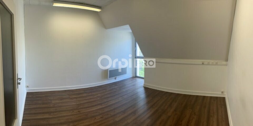 Bureau dans Nuits-Saint-Georges à louer - Photo de l’immeuble – Image 1 sur 5