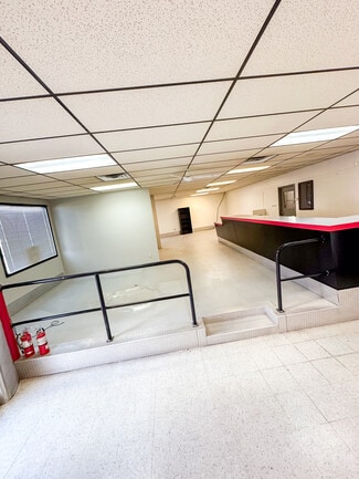 Plus de détails pour 605 Main St, Great Bend, KS - Bureau/Local commercial à louer