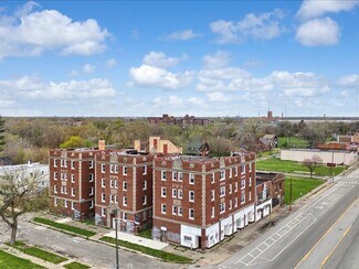 Plus de détails pour 280 Richton St, Highland Park, MI - Logement à vendre