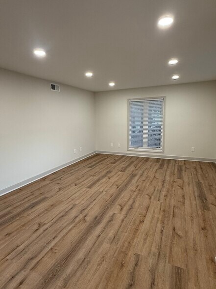 5734 Windsor Dr, Columbus, GA à louer - Photo de l’immeuble – Image 2 sur 9