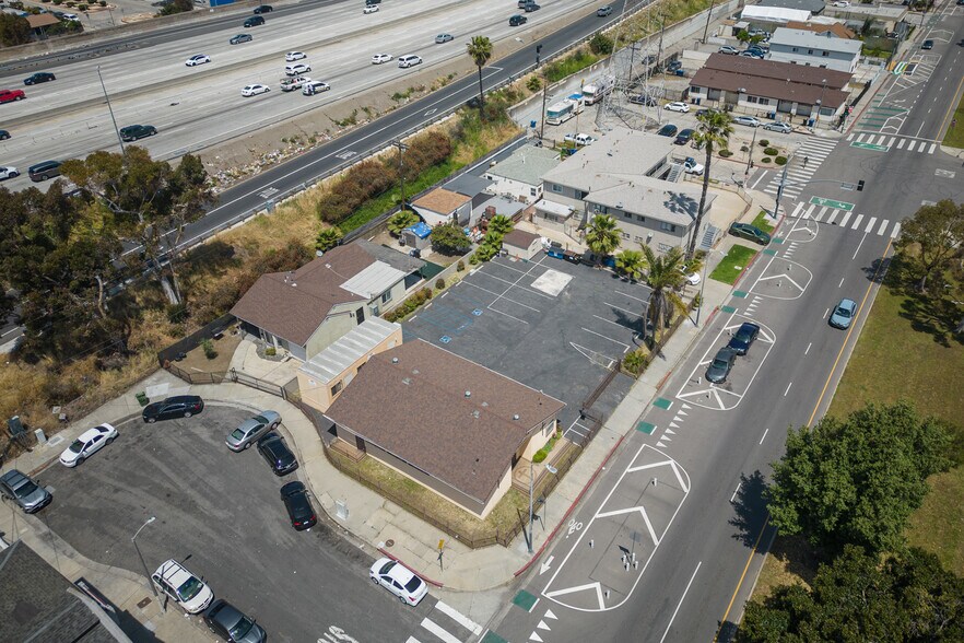 9825 S Broadway, Los Angeles, CA à vendre - Photo de l’immeuble – Image 3 sur 10