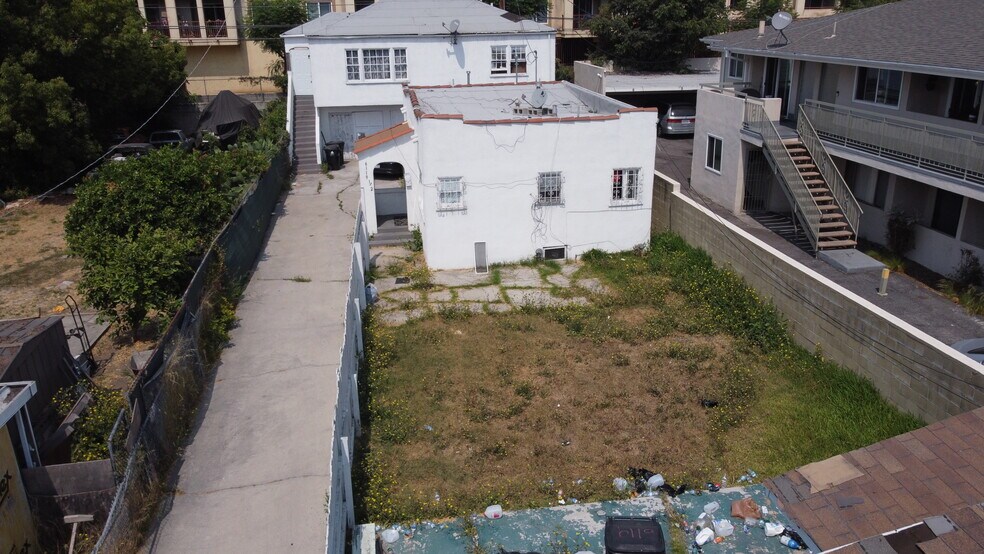 6119 11th Ave, Los Angeles, CA à vendre - Photo de l’immeuble – Image 2 sur 4