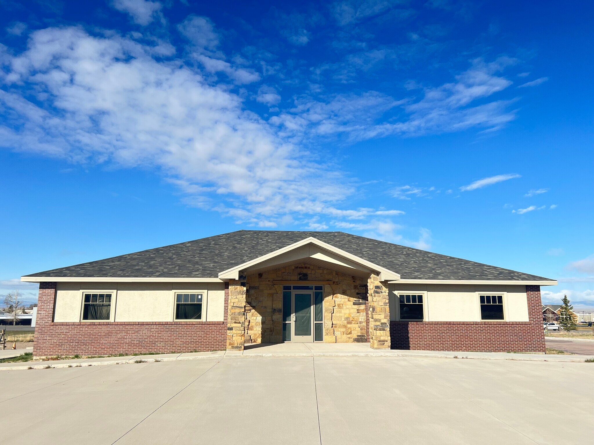 4802 Sherman Hill Rd, Laramie, WY à louer Photo de l’immeuble– Image 1 sur 11