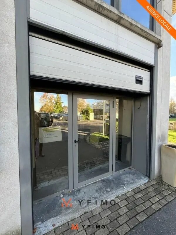Bureau dans Poissy à louer Photo de l’immeuble– Image 1 sur 19