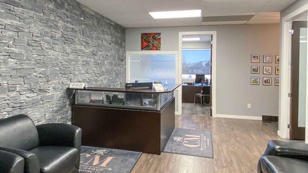111 Broadway Blvd, Strathcona County, AB à louer - Photo intérieure – Image 3 sur 12