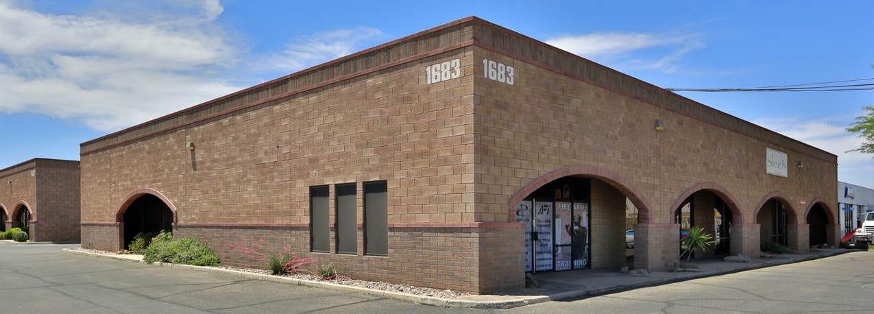 1683 W Grant Rd, Tucson, AZ à louer Photo principale– Image 1 sur 4