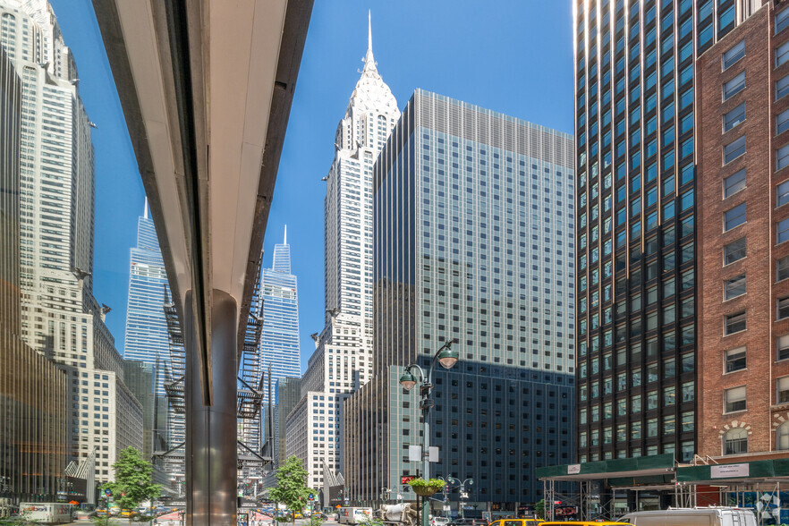405 Lexington Ave, New York, NY à louer - Photo de l’immeuble – Image 2 sur 20