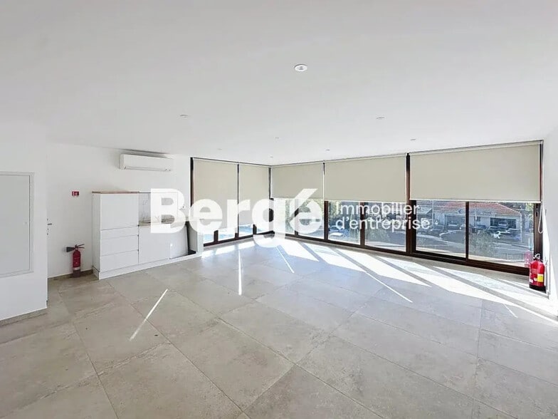 Bureau dans Grasse à louer - Photo intérieure – Image 2 sur 4