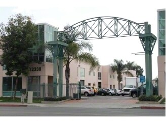 12335 Denholm Dr, El Monte, CA à louer - Photo de l’immeuble – Image 3 sur 19