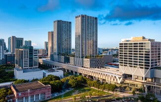 Plus de détails pour 200-600 NW 1st St, Miami, FL - Local commercial à louer