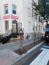 1662-1664 Columbia Rd NW, Washington, DC à louer Photo intérieure– Image 2 sur 9