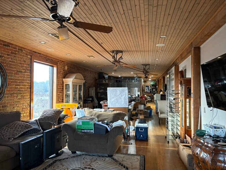 130 W Bankhead St, New Albany, MS à vendre - Photo de l’immeuble – Image 3 sur 7