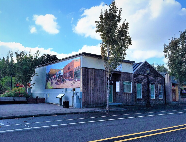 110 E Historic Columbia River Hwy, Troutdale, OR à louer - Photo de l’immeuble – Image 1 sur 10