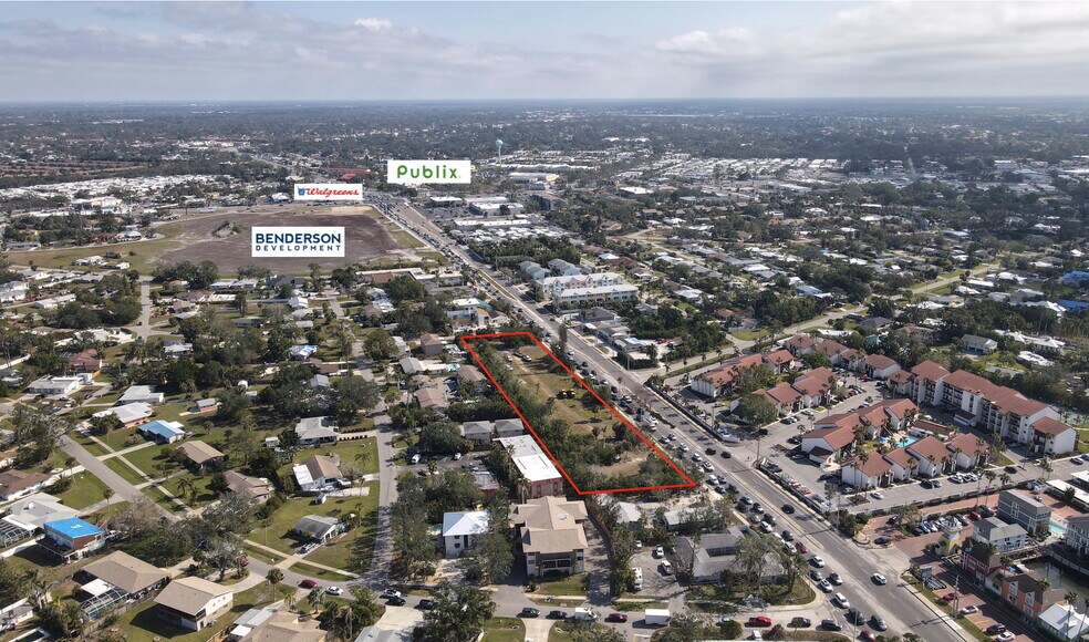 1631 Stickney Point Rd, Sarasota, FL à vendre - Photo de l’immeuble – Image 2 sur 4