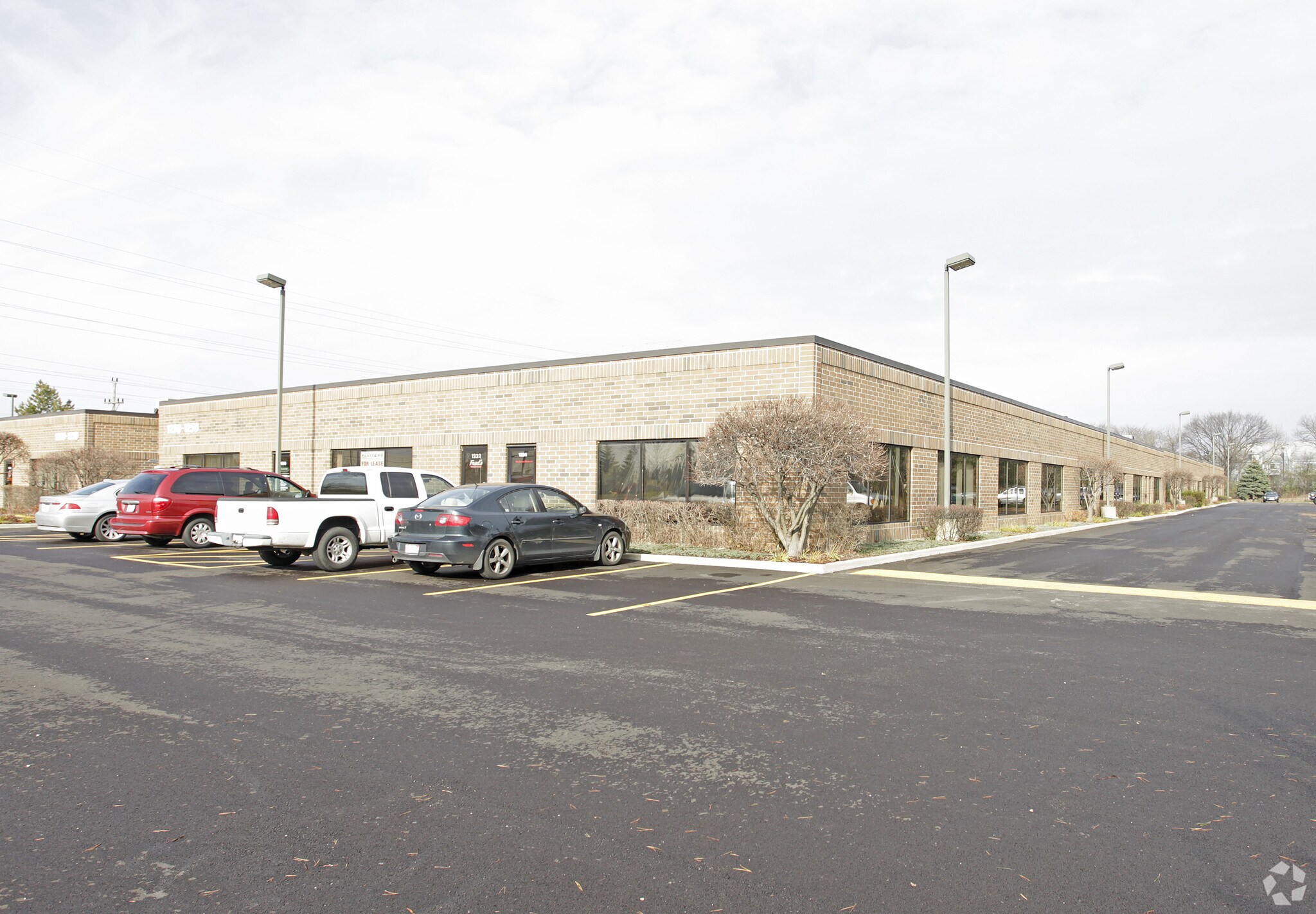 1230-1258 Allanson Rd, Mundelein, IL à louer Photo de l’immeuble– Image 1 sur 15