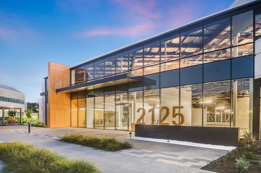 2125 O'Nel Dr, San Jose, CA à louer - Photo de l’immeuble – Image 2 sur 15