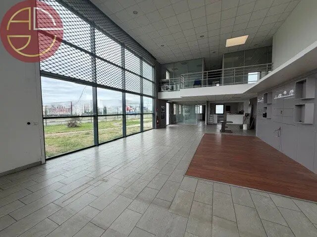 Local commercial dans Plaisance-du-Touch à louer Photo intérieure– Image 1 sur 10