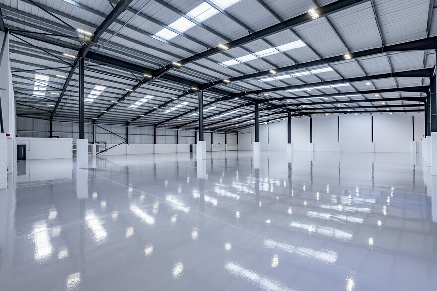 71-73 Bilton Way, Enfield à louer - Photo de l’immeuble – Image 2 sur 20