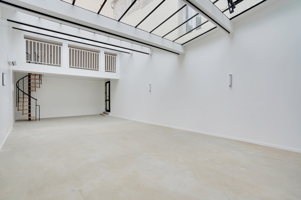 5 Rue Ferdinand Gambon, Paris, PAR 75020 - Lot 1 -  - Photo intérieure - Image 1 of 10