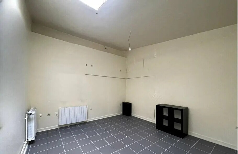 Local commercial dans Reims à vendre - Photo de l’immeuble – Image 1 sur 5