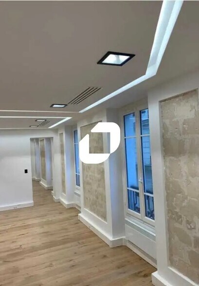 Bureau dans Paris à louer - Photo de l’immeuble – Image 2 sur 3