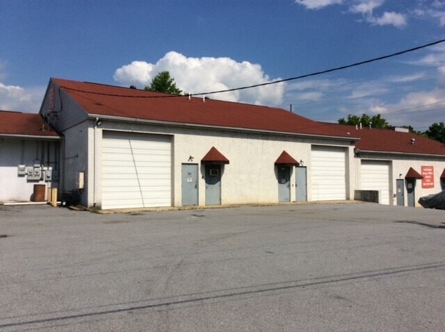 2213 Ogletown Rd, Newark, DE à louer - Photo de l’immeuble – Image 3 sur 25