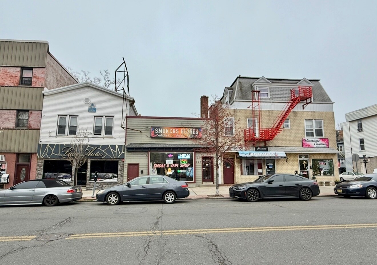 718 Broadway, Bayonne, NJ à vendre Photo de l’immeuble– Image 1 sur 13