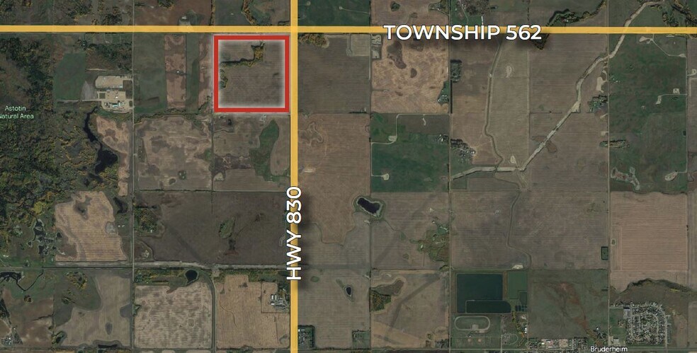 21012 Township Road 562, Strathcona County, AB à vendre - Photo principale – Image 1 sur 3