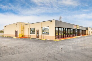 Plus de détails pour 585 Broadhollow Rd, Melville, NY - Local d'activités à louer