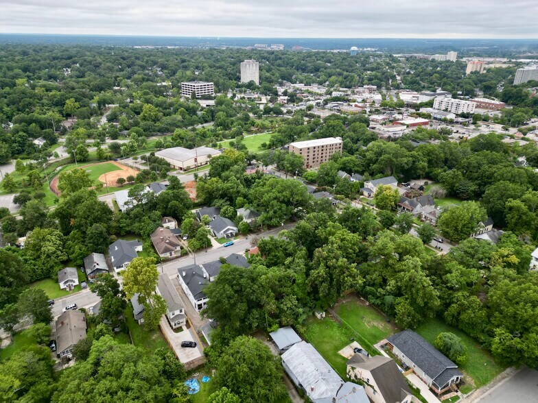 2327 Stark St, Columbia, SC à vendre - Photo de l’immeuble – Image 3 sur 9