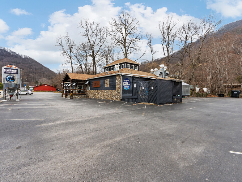 Waynesville Restaurant Portfolio portefeuille de 2 biens à vendre sur LoopNet.fr - Photo de l’immeuble – Image 2 sur 49